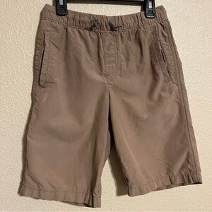 Urban Pipeline Big Boys Size M 10/12 Dark Khaki Flat Front Shorts